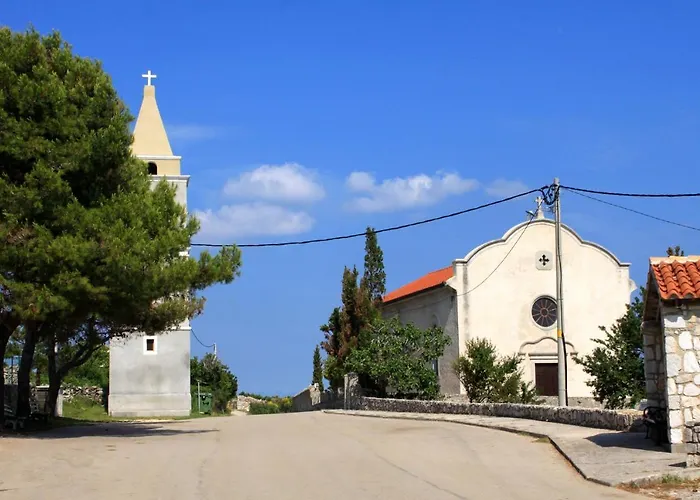 382c アパート Štivan