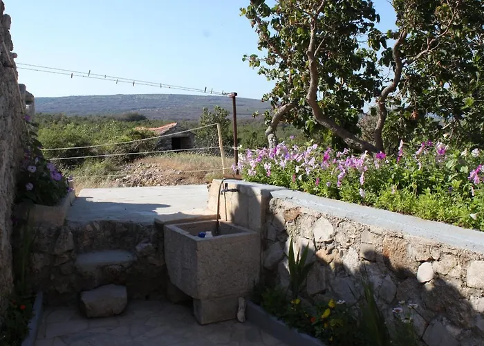 アパート 382c Štivan